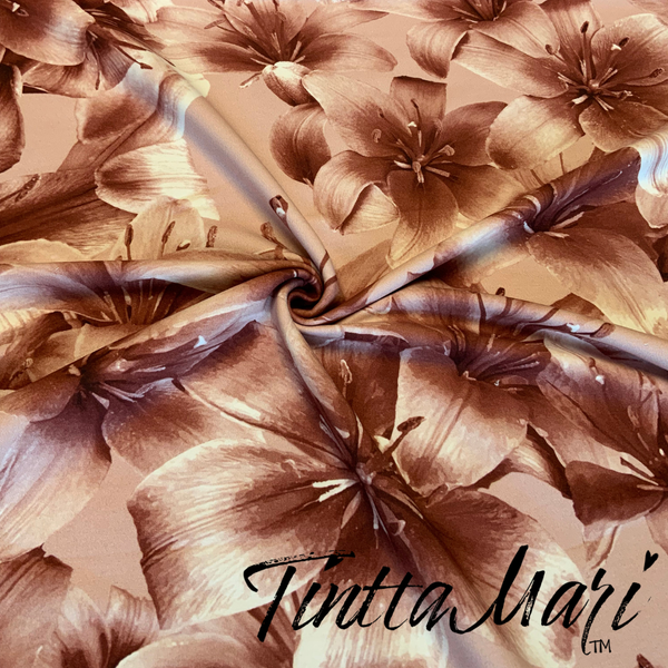 Liljat luomujoustocollege, vaalea persikka