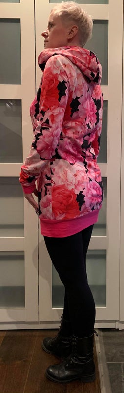 Kankaana t&auml;ss&auml; upea Pionit joustocollege