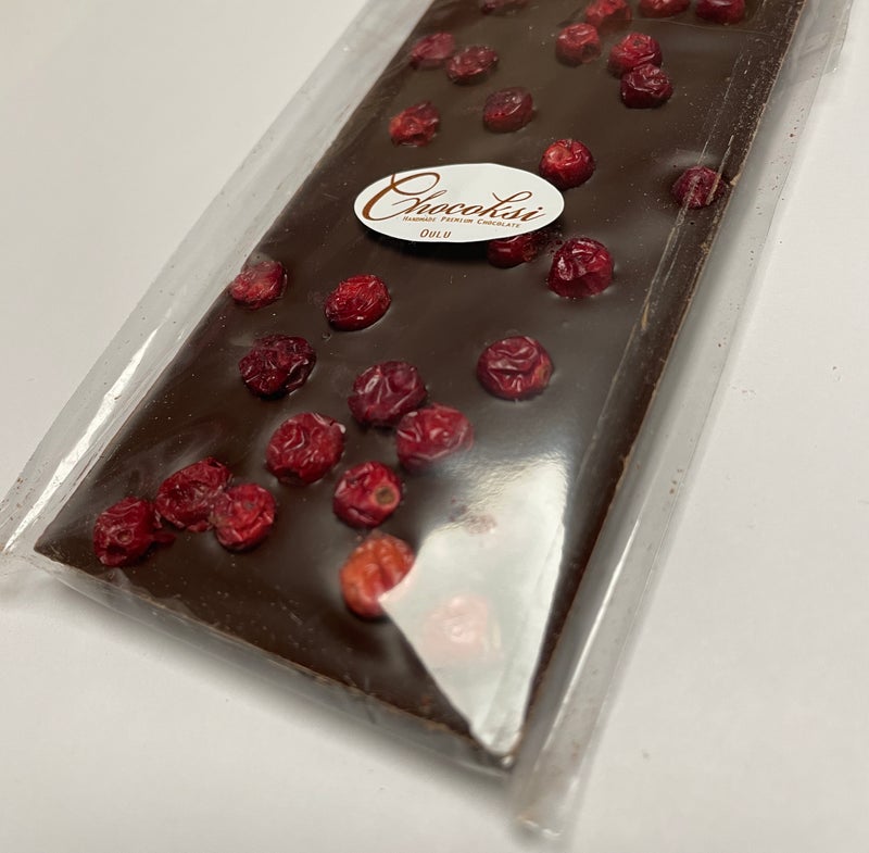 Tummasuklaa (54,5%) puolukka